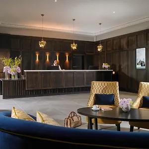 4* Hotel Court & Leisure Centre